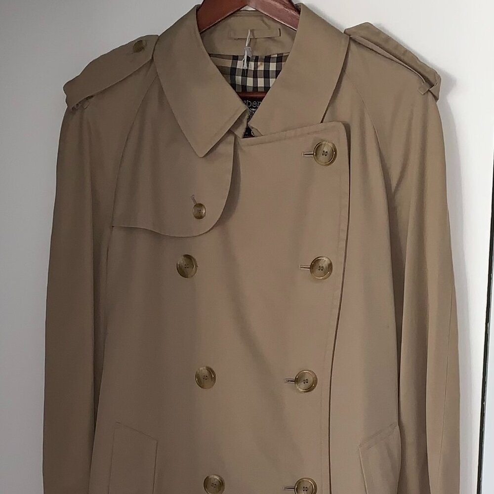 Burberry trench long coat beige